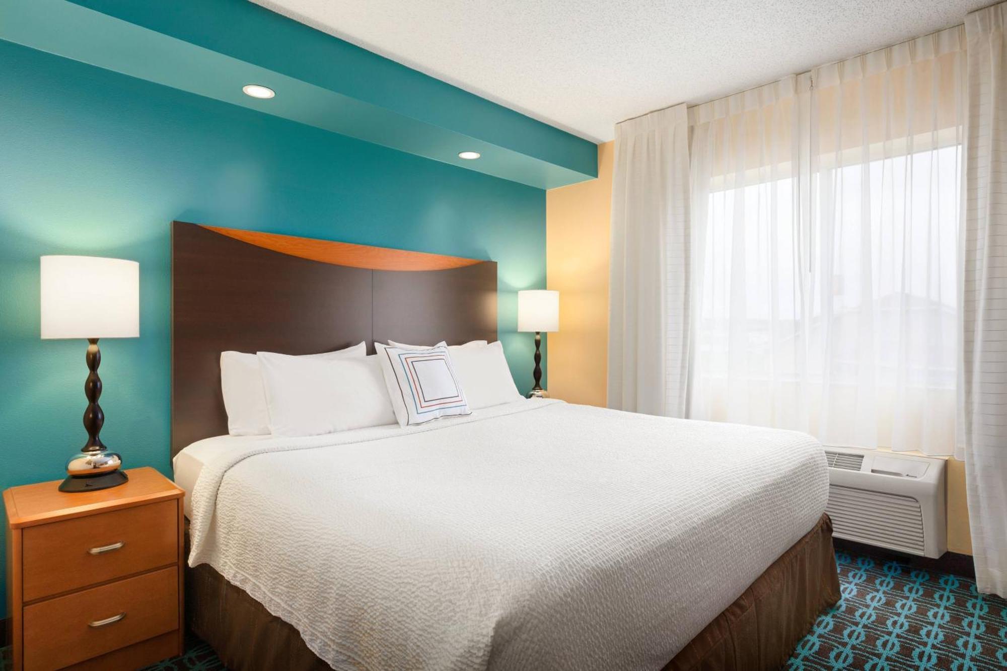 Fairfield & Omaha East/council Bluffs, Ia Hotel 3*